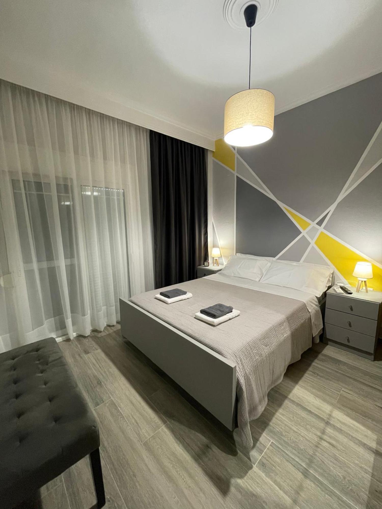 Dt Luxury Apartment Néa Péramos Eksteriør bilde