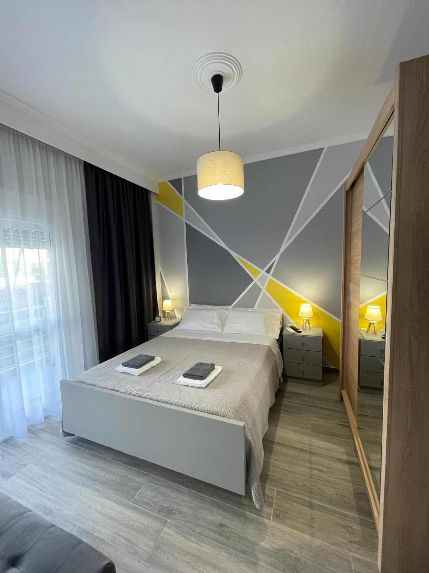 Dt Luxury Apartment Néa Péramos Eksteriør bilde