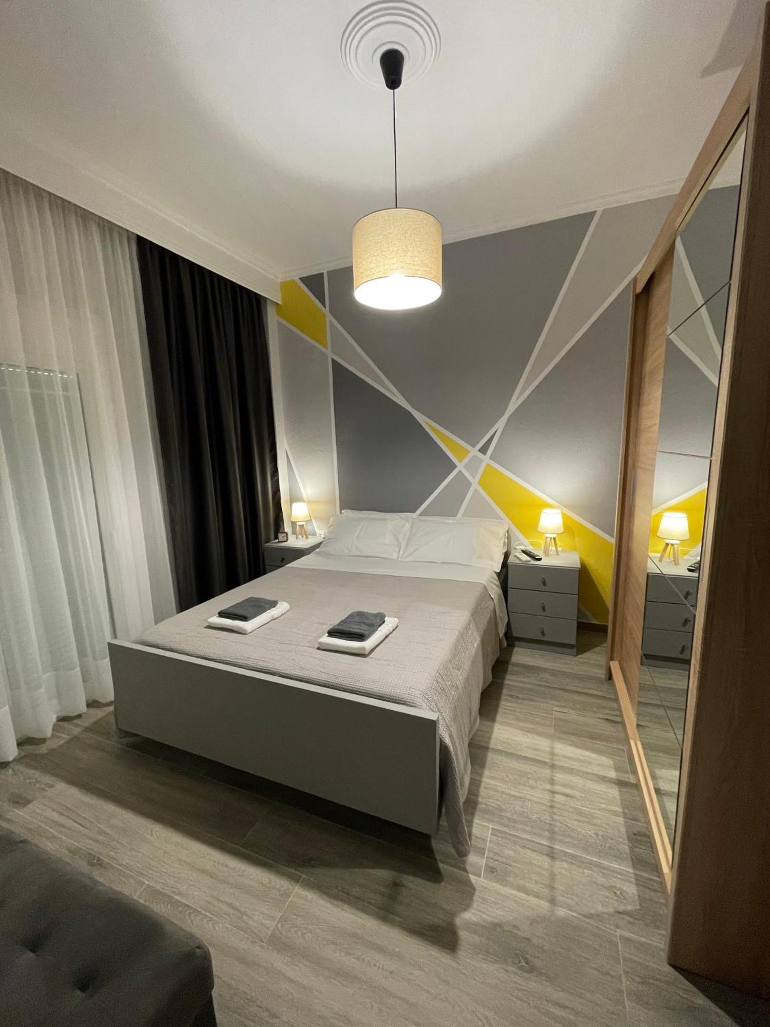 Dt Luxury Apartment Néa Péramos Eksteriør bilde
